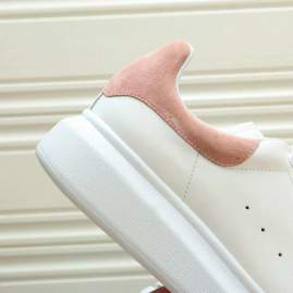 Picture of Alexander McQueen Shoes _SKU21815010SZ34-4656